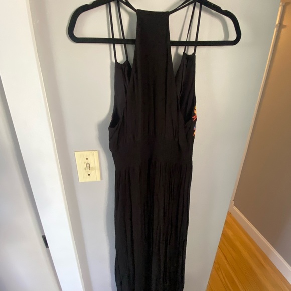 Black with Floral Detail Dress - Picture 3 of 6